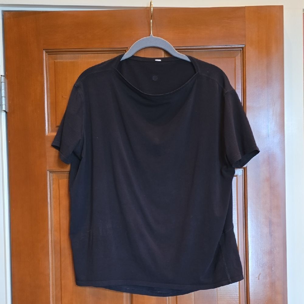 LULULEMON Black Short Sleeve T-Shirt. Size S or M